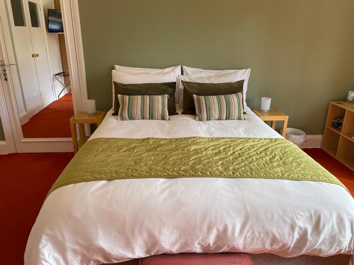 Blackburn Villa B&B Ер Екстер'єр фото